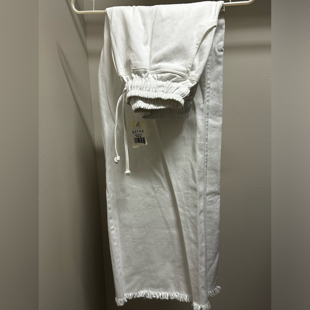 White wide pants